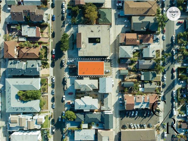Image 32 of 36 For 4444 49th St
