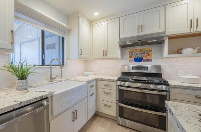 250 Forest Ridge Road, Monterey CA: https://media.crmls.org/mediaz/e7ab2aa1-9472-4b72-bdd2-23d3a332ac29.jpg