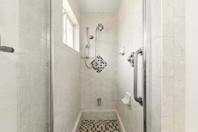 698 Emerald Hill Road, Redwood City CA: https://media.crmls.org/mediaz/e7abc0b6-4444-46ef-9c55-3cbbd616e052.jpg
