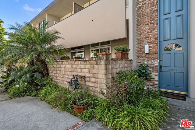 4716 La Villa Marina, C photo 7