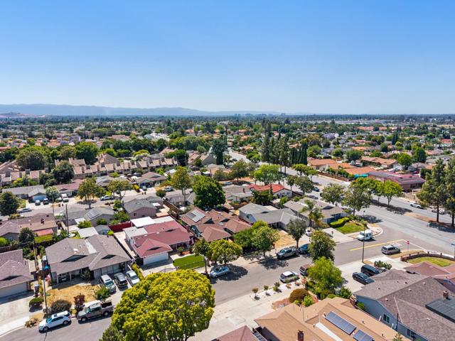 2544 Glenrio Drive, San Jose CA: https://media.crmls.org/mediaz/e7ad0e6b-e85b-4381-8386-ab69fa627317.jpg