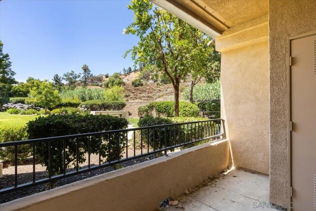 9728 Marilla Dr, Lakeside CA: https://media.crmls.org/mediaz/e7adeb73-f016-4f07-8b66-3052284e7ead.jpg