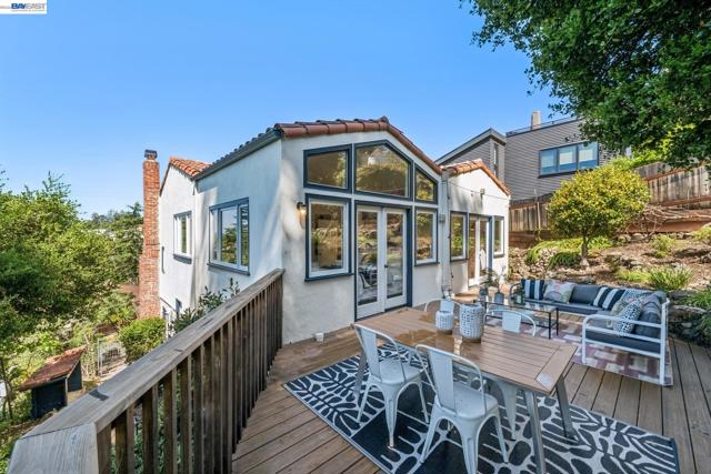 Image 30 of 60 For 491 Vincente Avenue