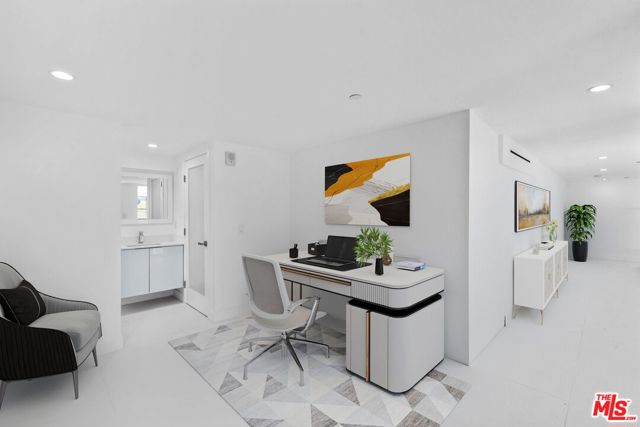 621 N Kings Road, West Hollywood CA: https://media.crmls.org/mediaz/e7aeaffb-176b-4bbc-8f31-659d3916aad1.jpg