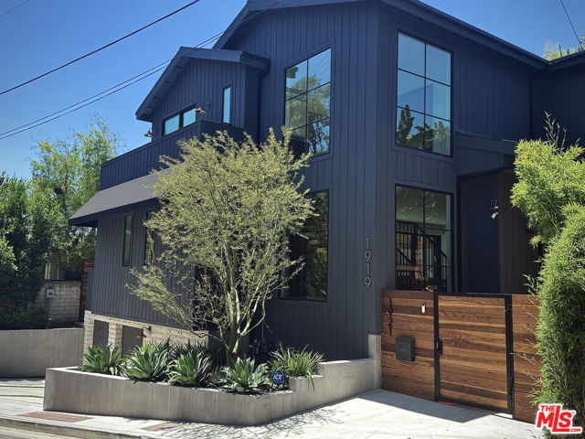 1919 Pinehurst Road, Los Angeles CA: https://media.crmls.org/mediaz/e7af0146-69d1-459d-b9eb-c28c25d3cf65.jpg