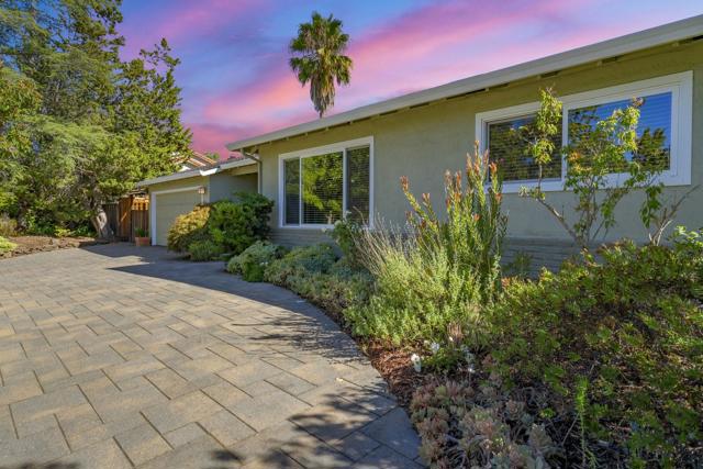122 Belvale Drive, Los Gatos CA: https://media.crmls.org/mediaz/e7af7d28-6986-4e38-b519-09b0cc1901a0.jpg