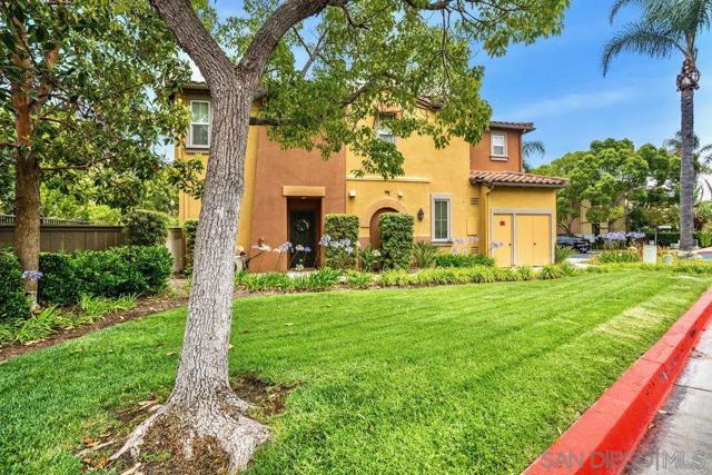 2793 Matera Ln, San Diego CA: https://media.crmls.org/mediaz/e7af9bf7-3fd3-41ad-8d3e-77f1962e01c3.jpg