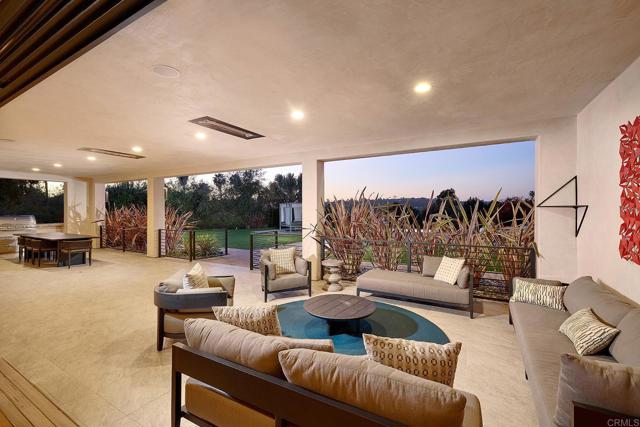 Detail Gallery Image 15 of 43 For 4773 El Mirlo, Rancho Santa Fe,  CA 92067 - 5 Beds | 6 Baths