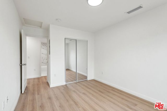 834 E 90th Street, Los Angeles CA: https://media.crmls.org/mediaz/e7b21679-343a-475f-9285-fcc283f416d4.jpg