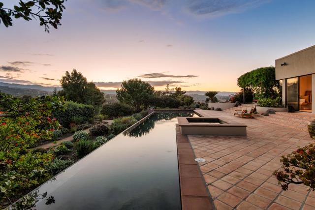 14300 Saddle Mountain Drive, Los Altos Hills CA: https://media.crmls.org/mediaz/e7b24c2e-094e-49ab-ae91-087498b160bf.jpg