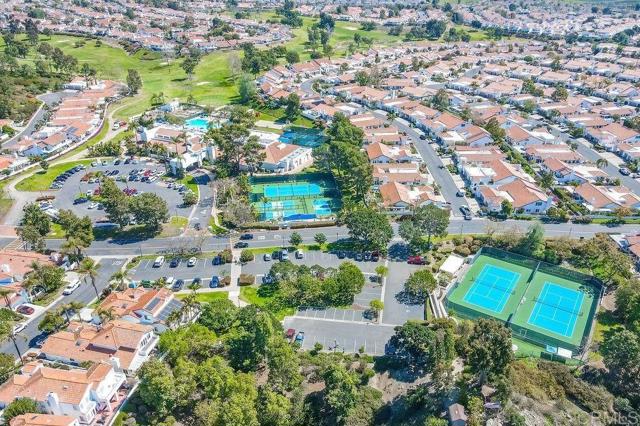 Detail Gallery Image 25 of 34 For 4707 Barcelona Way, Oceanside,  CA 92056 - 2 Beds | 2 Baths