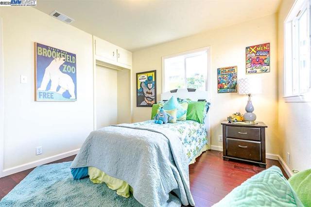 27895 Bruno St, Hayward CA: https://media.crmls.org/mediaz/e7b2be2e-a136-4082-8c30-071542feec56.jpg