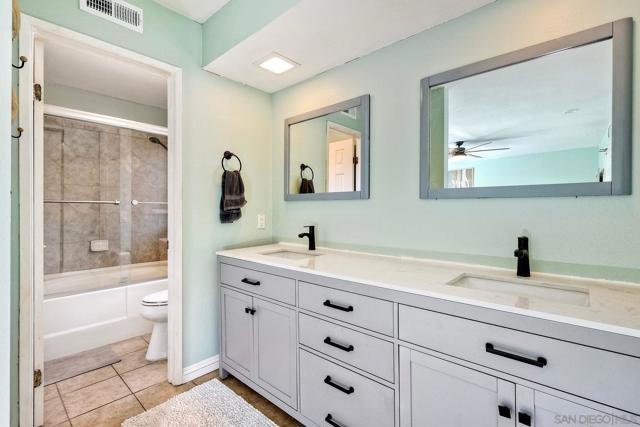 17937 Myrica Ln, San Diego CA: https://media.crmls.org/mediaz/e7b2f4b1-627a-44d1-b26f-f2a5217d33de.jpg