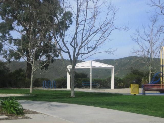 11342 Village ridge Rd, San Diego CA: https://media.crmls.org/mediaz/e7b34593-99a1-4884-9787-a9b27c130c5c.jpg