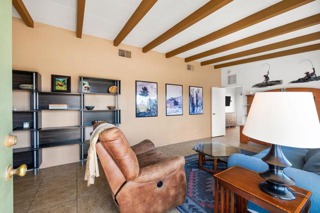 68079 Vista Del Valle, Cathedral City CA: https://media.crmls.org/mediaz/e7b40762-187b-4a34-844d-cda13bdb9ee5.jpg