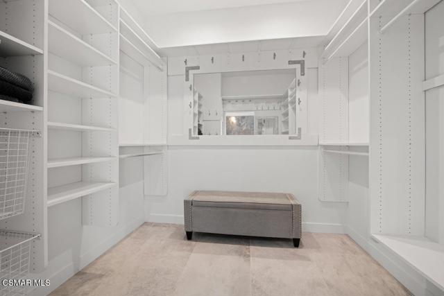 3085 Klamath Avenue, Simi Valley CA: https://media.crmls.org/mediaz/e7b4db16-9bd0-45c2-8978-19c8f3dbd517.jpg