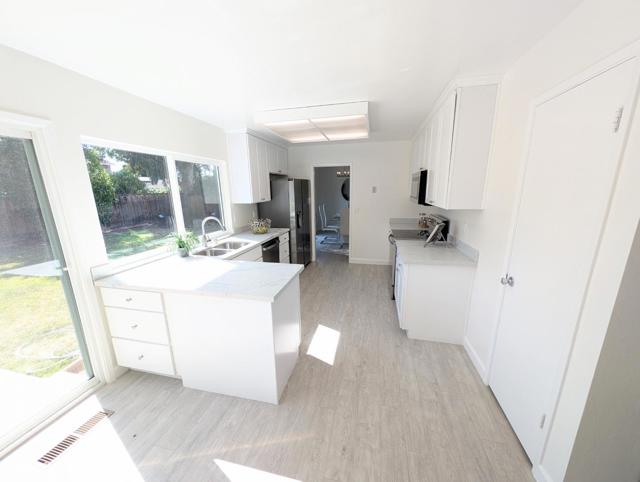 6104 Castello Drive, San Jose CA: https://media.crmls.org/mediaz/e7b5f0c3-a9a2-4fec-96c2-1e186d8acf5d.jpg