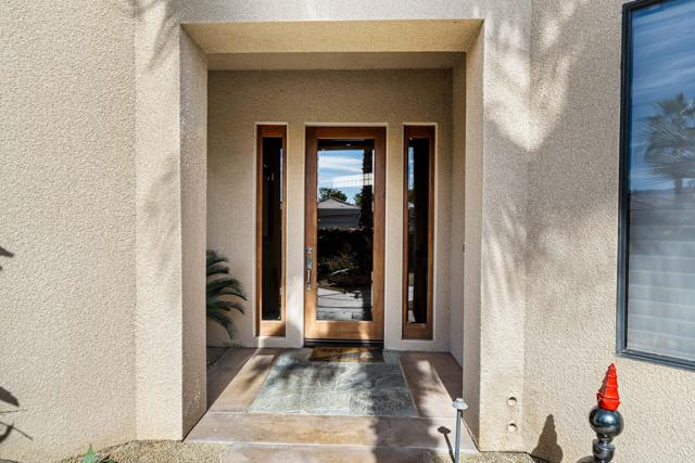 1 Birkdale Circle, Rancho Mirage CA: https://media.crmls.org/mediaz/e7b7927a-43b4-45a2-b448-a4b65b84a488.jpg