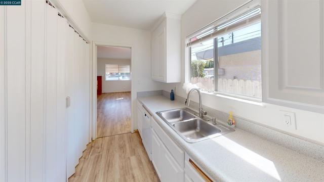 2719 Bush Ave, Richmond CA: https://media.crmls.org/mediaz/e7b797a5-0cf9-4255-9f5a-c980fec6cb3a.jpg