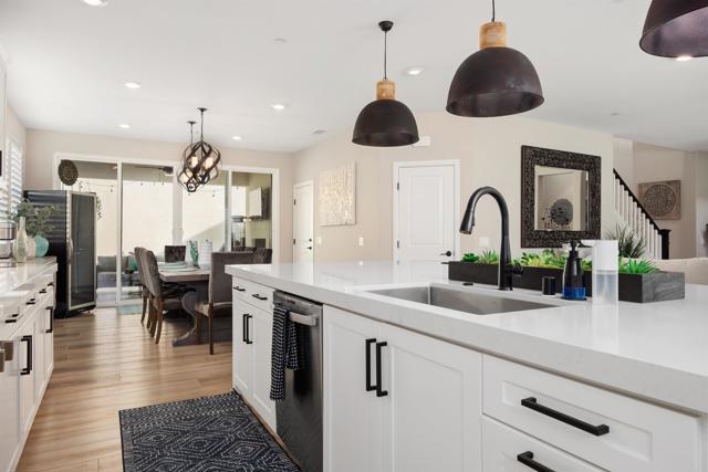 Detail Gallery Image 9 of 42 For 12611 Stella Ln, San Diego,  CA 92129 - 4 Beds | 3/1 Baths