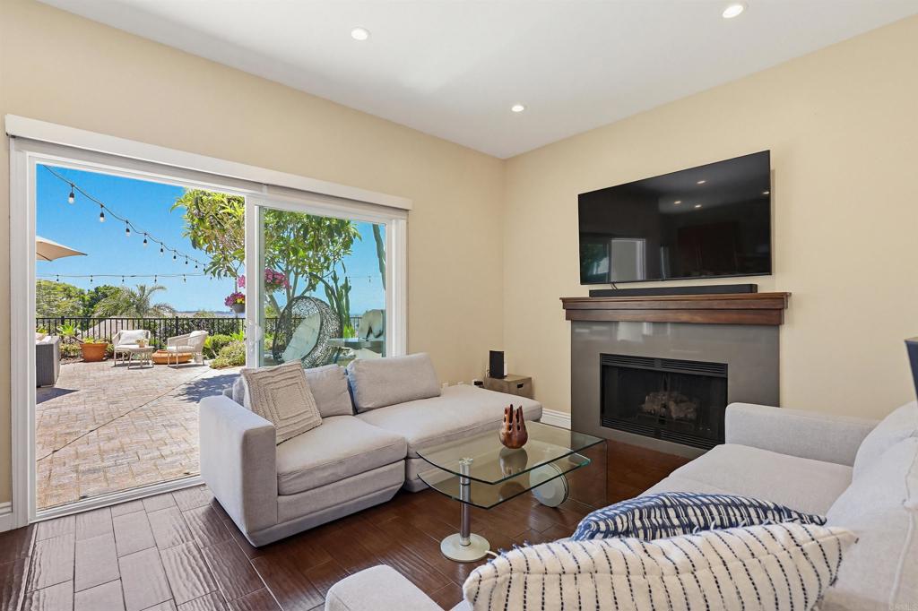 2756 Southampton - photo 12