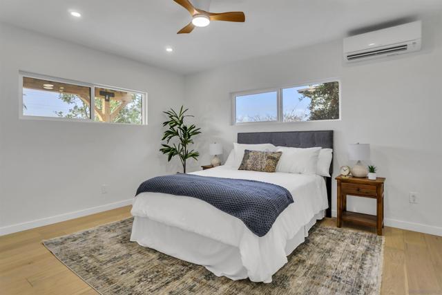 1777 Beryl St, San Diego CA: https://media.crmls.org/mediaz/e7b9cd51-f45a-4b6a-b16d-c6d583fbca83.jpg