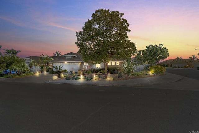 395 Pismo Bay Court, Oceanside CA: https://media.crmls.org/mediaz/e7ba12f2-cd81-4e0a-902a-6ac51d7b688b.jpg