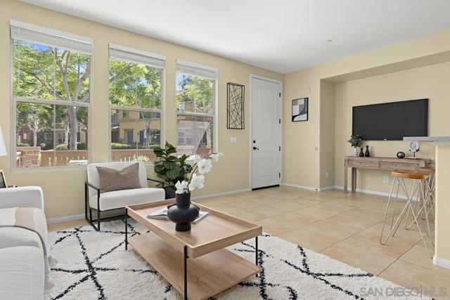 10689 New Grove Trail, San Diego CA: https://media.crmls.org/mediaz/e7ba644e-fa19-486a-8333-47d059b16460.jpg