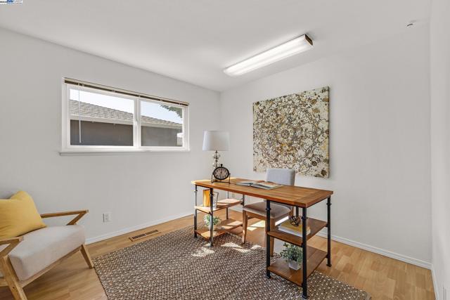 5135 Charlotte Way, Livermore CA: https://media.crmls.org/mediaz/e7ba78bc-0132-4819-b770-664d01facac7.jpg