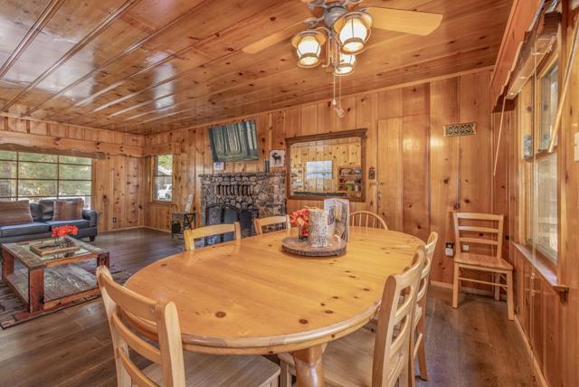 017_Dining Area
