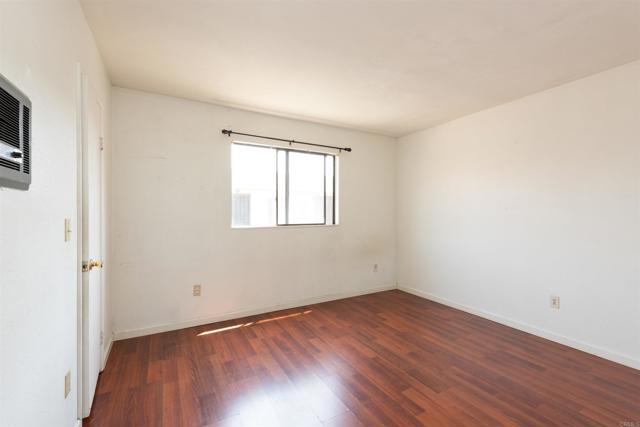 3819 47th Street, San Diego CA: https://media.crmls.org/mediaz/e7bad6be-9524-4441-845a-242d7a55cbbb.jpg