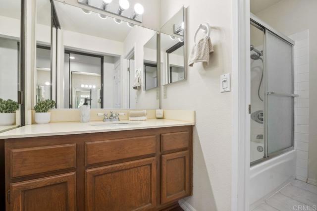 Detail Gallery Image 19 of 29 For 13398 Tiverton Rd, San Diego,  CA 92130 - 2 Beds | 2 Baths