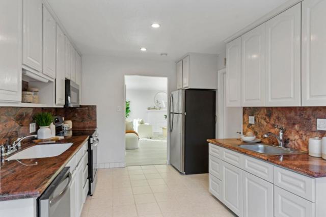 2627 Ohio Avenue, Redwood City CA: https://media.crmls.org/mediaz/e7bc3714-a841-4cd8-8117-5f2c8b1dfab6.jpg