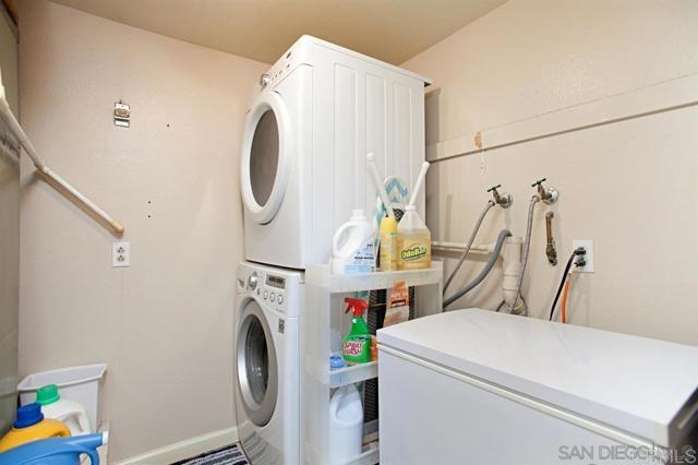 1651 S Juniper Street, Escondido CA: https://media.crmls.org/mediaz/e7bc55ba-b3b6-43a9-8b06-d56caf5cbf32.jpg