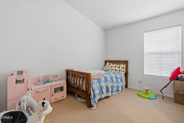 1251 Via Latina Drive, Camarillo CA: https://media.crmls.org/mediaz/e7bcfcda-cdd2-417c-8471-ff32d141ca1d.jpg