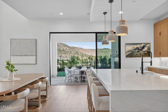 Detail Gallery Image 31 of 77 For 11862 N Hillsborough Ln, Porter Ranch,  CA 91326 - 5 Beds | 5/1 Baths