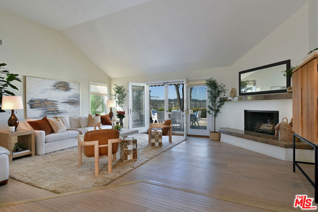 3635 Fawndale Place photo 8