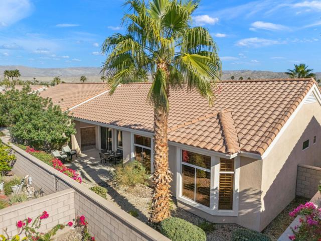 37261 Mojave Sage Street, Palm Desert CA: https://media.crmls.org/mediaz/e7bf24f3-391a-4886-a714-ca6d15acbc53.jpg
