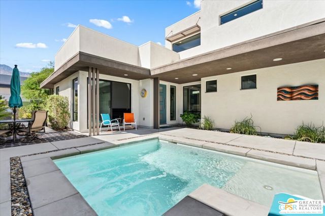 163 Blue Moon Drive, Palm Springs, CA 92262