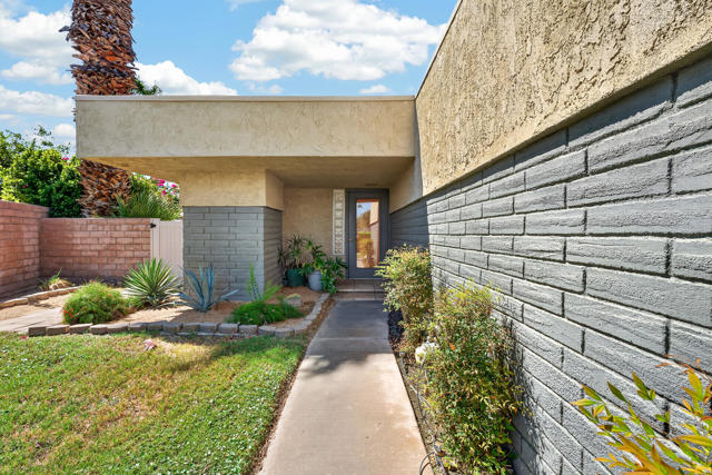 3119 Sunflower Loop N, Palm Springs, CA 92262