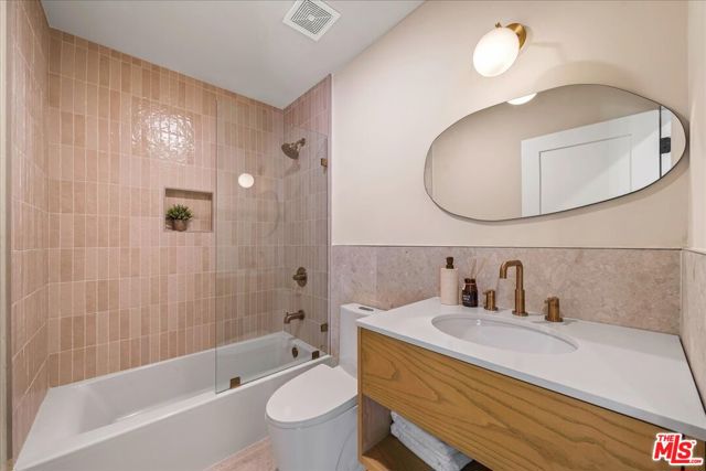 14537 Hesby Street photo 32