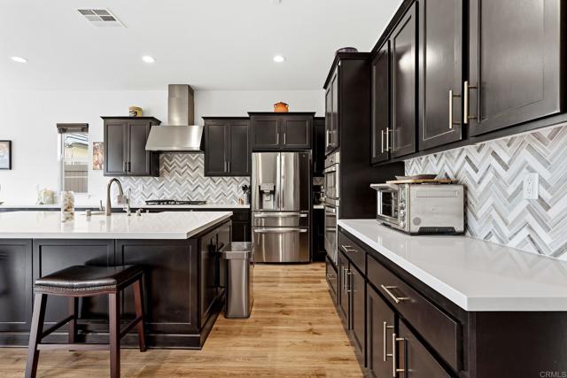 Detail Gallery Image 4 of 47 For 24067 Brison Dr, Corona,  CA 92883 - 2 Beds | 2 Baths