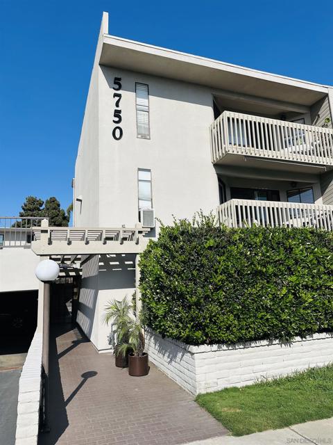5750 Friars Road, San Diego CA: https://media.crmls.org/mediaz/e7c31fed-3c38-4627-9009-1b8c5bf70a83.jpg