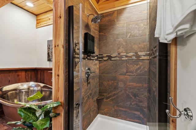 44 Pine Avenue, Mount Hermon CA: https://media.crmls.org/mediaz/e7c34556-9e71-442b-be8b-fae686ea4dc0.jpg