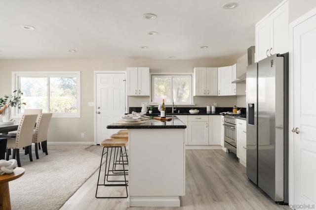 13664 Jack Rabbit Rd, Poway CA: https://media.crmls.org/mediaz/e7c41593-bbb6-44f8-b2c1-78f2d2240b84.jpg