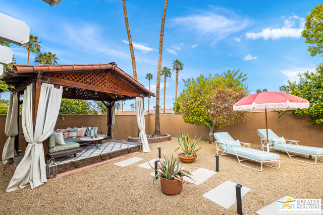 1334 S San Joaquin Drive, Palm Springs CA: https://media.crmls.org/mediaz/e7c5f54a-c00e-4510-8b65-d8b4d74f6b5d.jpg