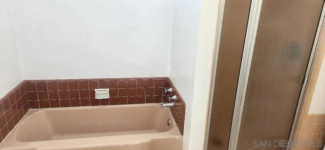 1631 Cypress Ave, San Diego CA: https://media.crmls.org/mediaz/e7c7f0a8-885d-4e2e-a724-c8c7533763cb.jpg