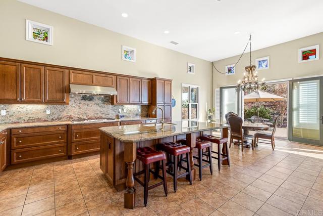 29472 Welk Highland Dr., Escondido CA: https://media.crmls.org/mediaz/e7c85fce-a155-4977-8432-46a1c93f7e25.jpg
