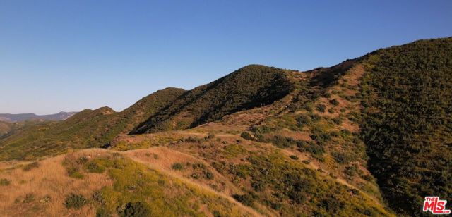 0 Kanan Road, Agoura CA: https://media.crmls.org/mediaz/e7c871dc-d4a5-428b-9156-a3b2d2e9341d.jpg