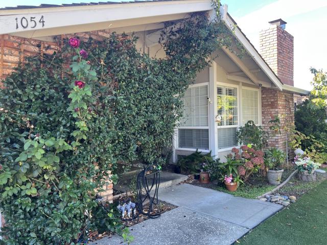 1054 Fleetwood Drive, San Jose CA: https://media.crmls.org/mediaz/e7c94771-811e-4044-8ee2-b5b5a653c74b.jpg